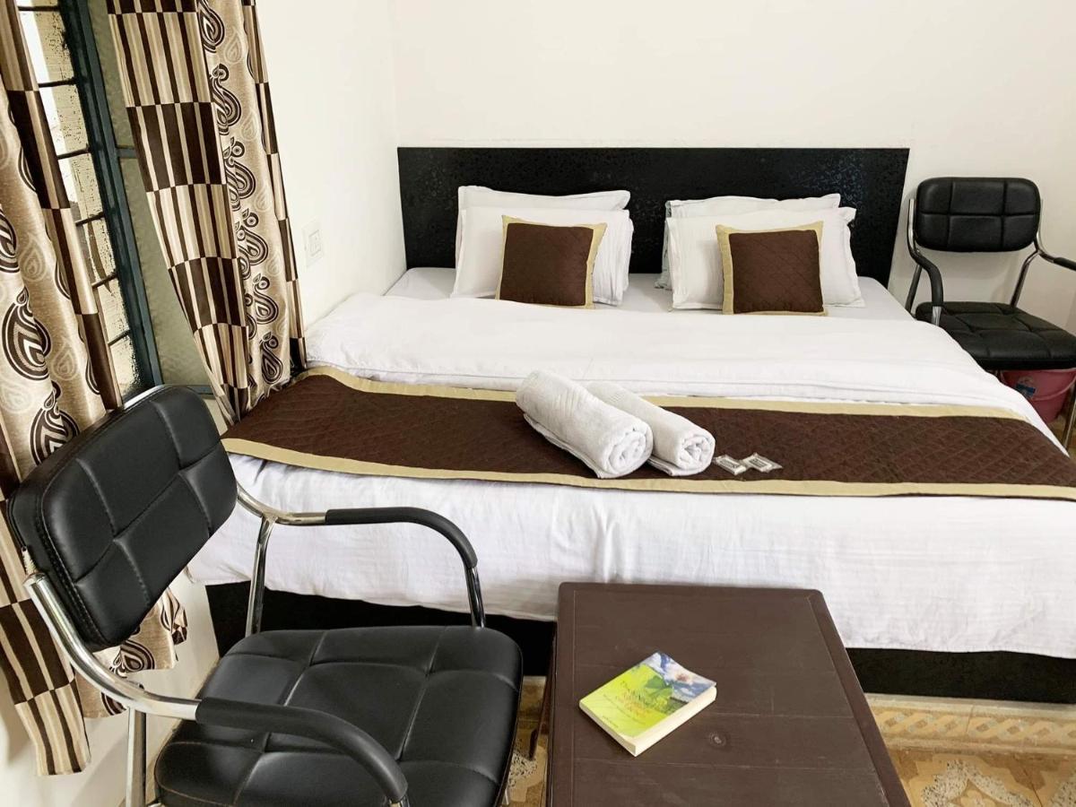 IL Padrino hotel Pushkar Esterno foto